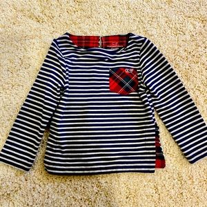 Vineyard vines 2T bundle-2 shirts and shorts!